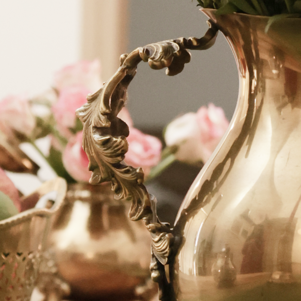 LAUREL JUG